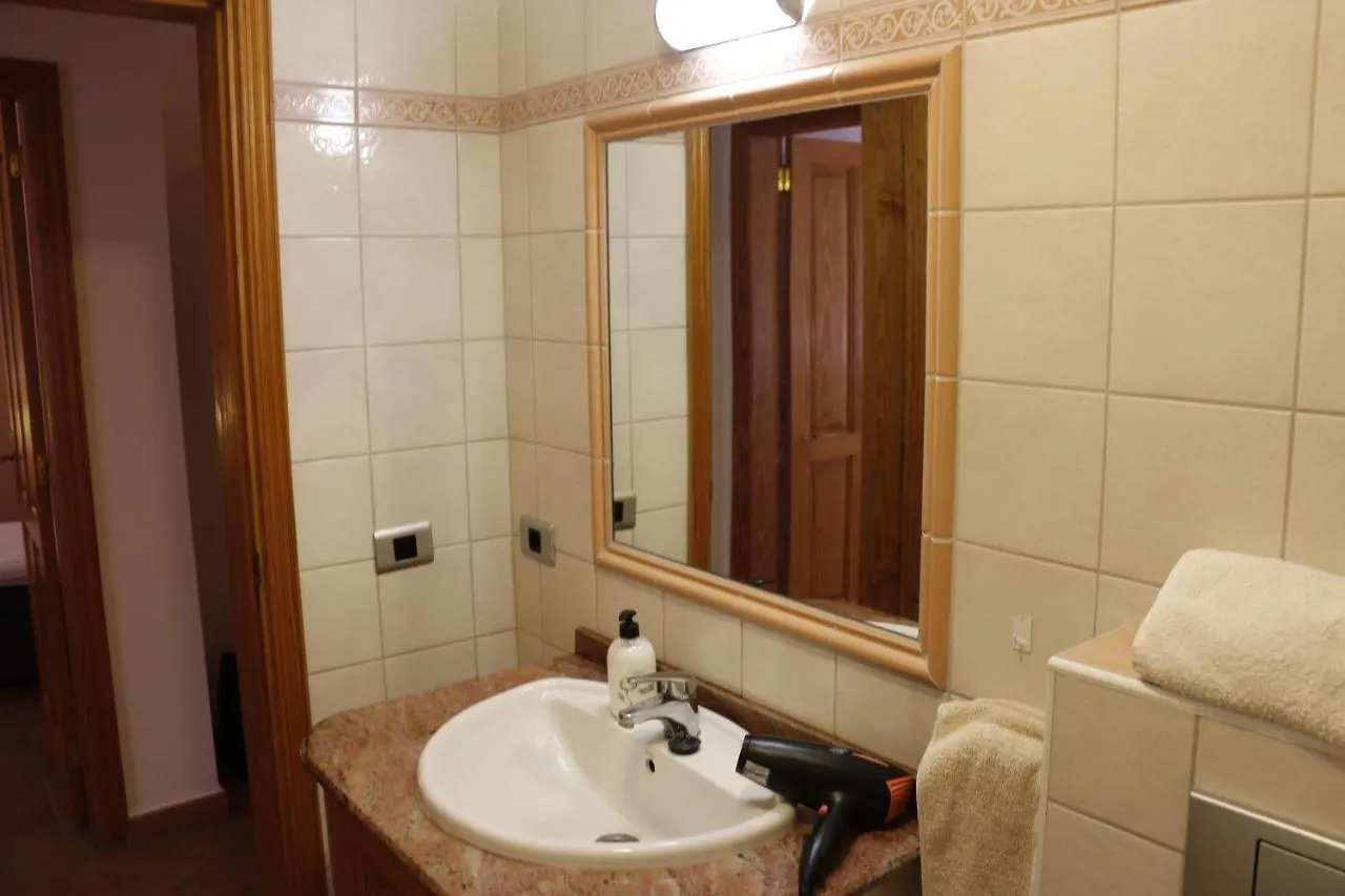 Family And Friends , Familienapartment Playa De San Juan 기아데이소라 0*,  스페인